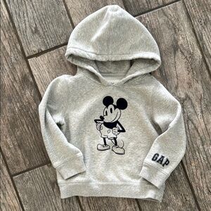 Gap Kids toddler baby Gray Hoodie with Mickey Mouse Disney Disneyland 🐭